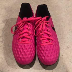 Girl’s Nike Tiempo soccer cleats